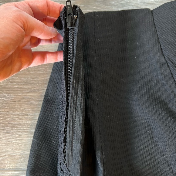 Essa Walla Tuxedo Pants with Lace Detail, size 6. NWOT. - Picture 8 of 10